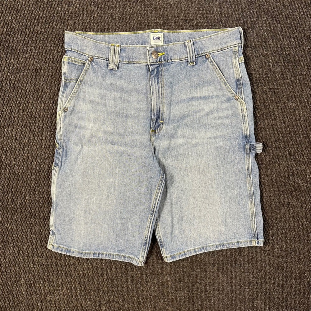 Lee Carpenter Denim Shorts Mens 32 Light Wash Workwear Utility 11" Inseam